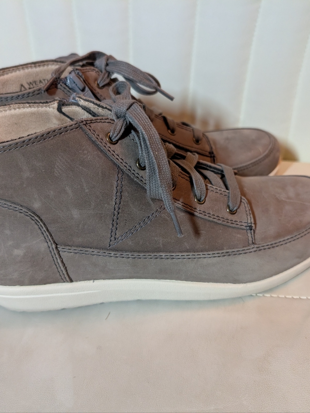Vionic Women's Magnolia Shawna High Top Booties Lace Up Sneakers Size 9 - Picture 3 of 12